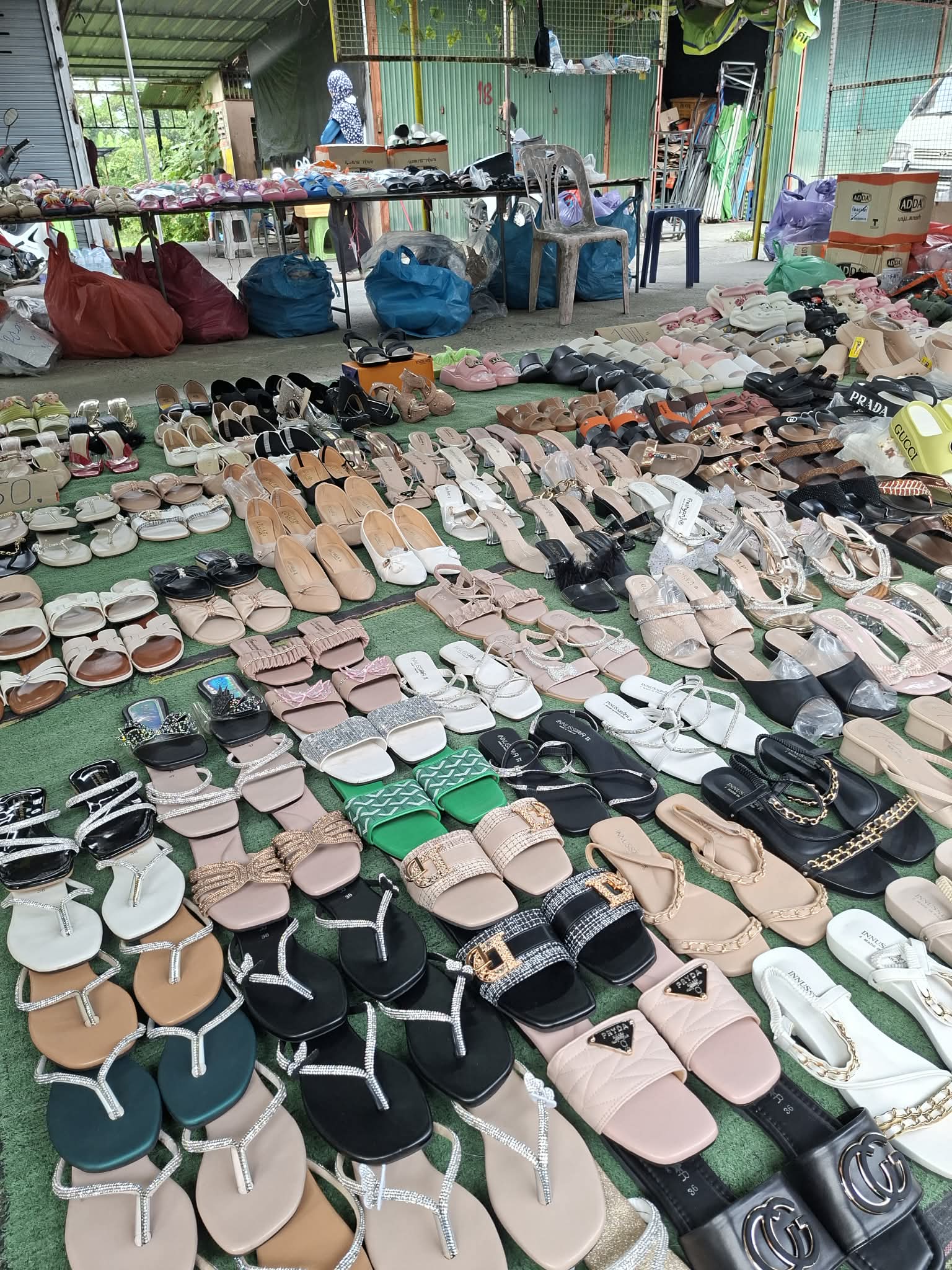 รองเท้าเด็ก